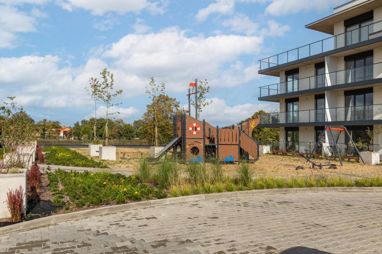 Wellness Resort Apartments Dziwnow Riverfront By Noclegi Renters エクステリア 写真
