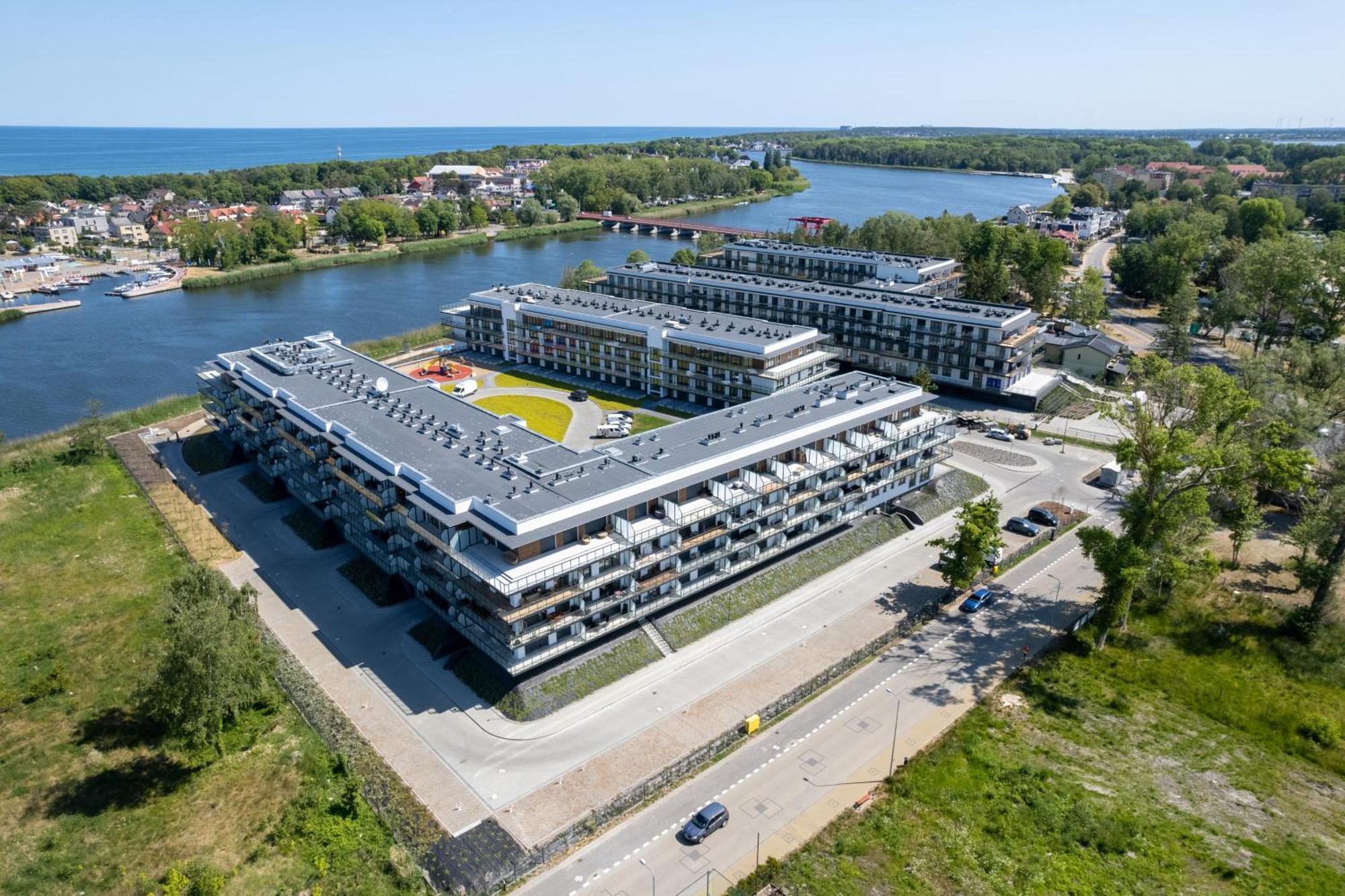 Wellness Resort Apartments Dziwnow Riverfront By Noclegi Renters エクステリア 写真